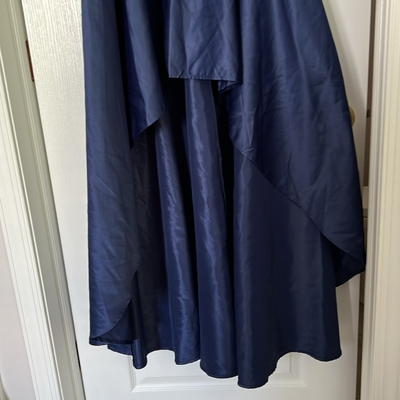 Navy blue prom dress with a sequin/mesh waistline - Picture 3 of 6